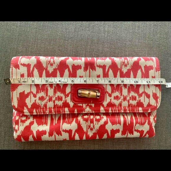 Chicos red and white patterned clutch bag - Picture 8 of 9